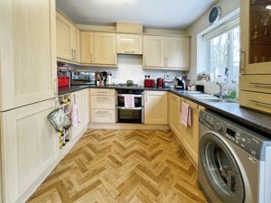Kitchen- click for photo gallery